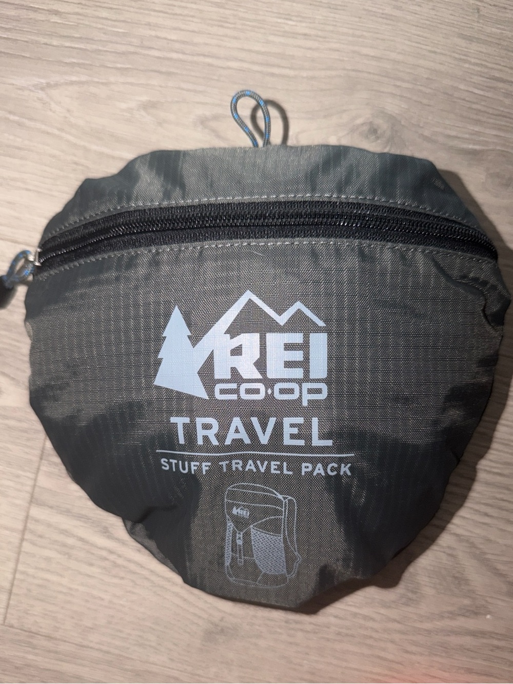 REI Gray Stuff Travel Pack – Packable Men’s Daypack